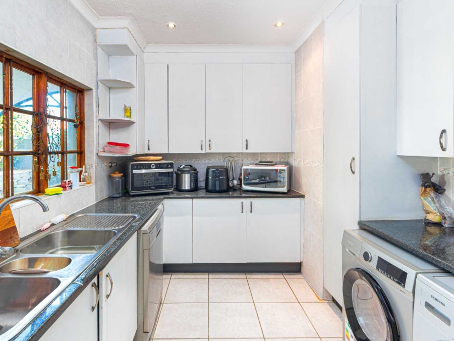 3 Bedroom Property for Sale in Meerhof North West